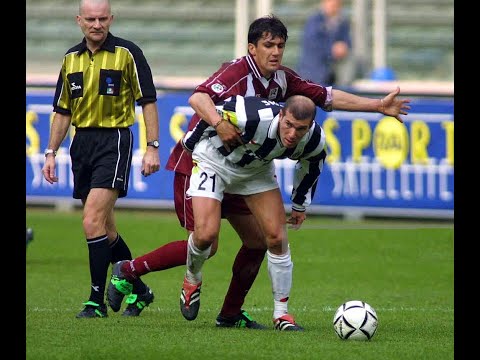 Zidane vs Reggina (2000-01 Serie A 22R)