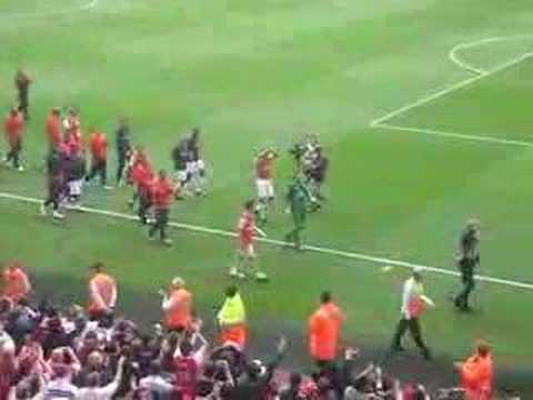 Arsenal Lap of Honour after Chelsea game 06/05/2007