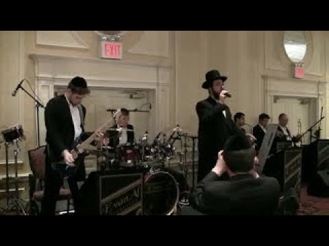 A Rocking Wedding With Yoely Greenfeld