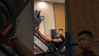 Download lagu CARA MEMBENTUK OTOT KAKI YG BENAR‼️ #workoutroutine #workoutdirumah mp3