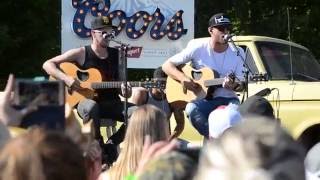 Chase Rice - Everybody We Know Does (acoustic)