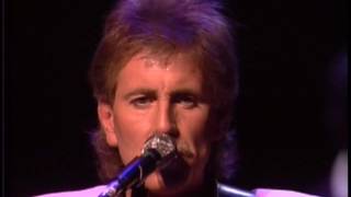 Crosby, Stills & Nash - Just A Song Before I Go