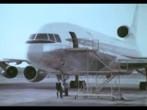 TWA Lockheed L-1011 TriStar Commercial - 1972