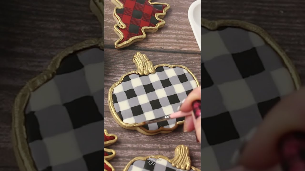 How I decorated plaid pumpkin cookies for fall