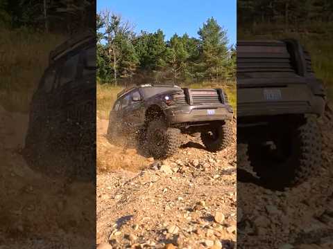 New Canyon RC Crawler from @fmsmodelRC! #FMS #Canyon #4x4 #offroad #RC