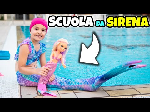 MATILDE VA A SCUOLA DA SIRENA: Lezione di Nuoto Pinnato con Nancy