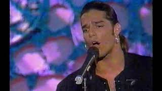 ricky martin fuego contra fuego