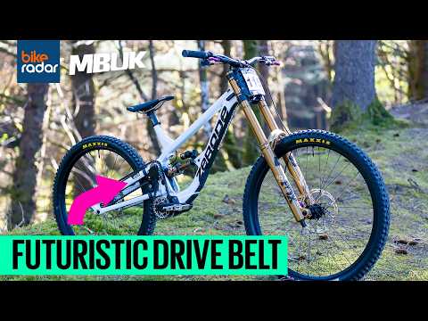 An Electronic Gearbox For World Cup Racing!? | Taylor’s Zerode G3 DH Bike