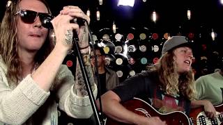 Dirty Heads &quot;Spread Too Thin&quot; - Live Acoustic Session at BETA Records