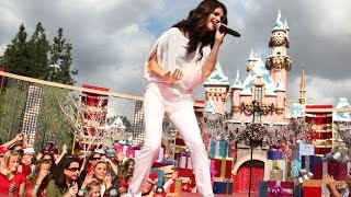 Selena Gomez - Winter Wonderland (Live at Disneyland)