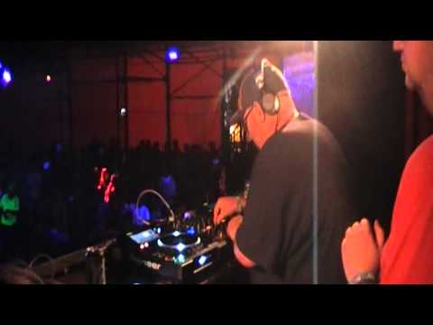 Vinyl Junkie & Sanxion ft MC Ribbz - The Temple - Glastonbury Fest 2014