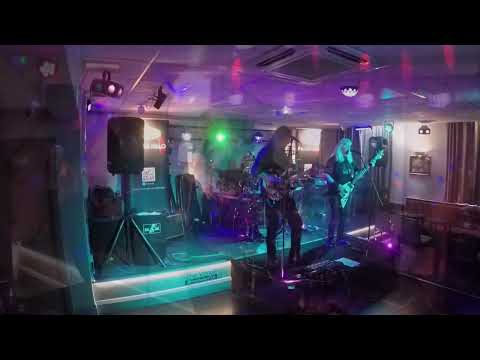 Just Like Paradise - Fall3n Halo @ Hoddlesden Club (16/10/2022)