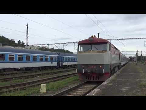 Odjezd T 478 1146 (749 146) s zvl. ex. 10084 z žst. Praha-Smíchov (29.8.2020)
