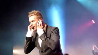 M.Pokora @ Olympia 21.12.2010 : Mr &amp; Mrs Smith