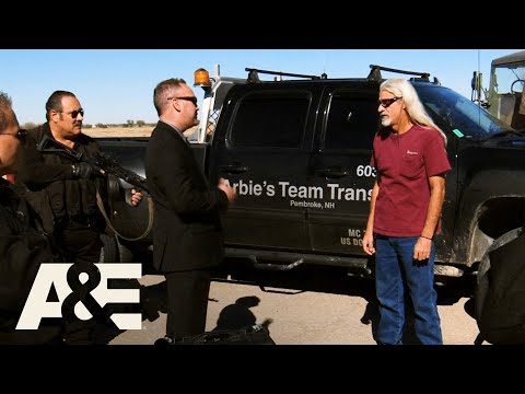 Roy Calls Bull Ship on "Top Secret" Government Haul (S5) | Shipping Wars | A&E