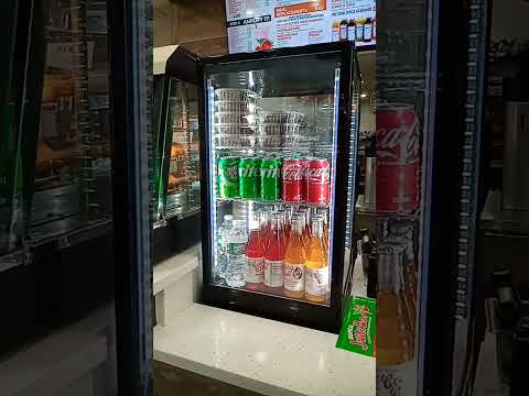 super red juice at tropical juice bar carrots🥕beets and orange juice #shorts #foodshorts #beetjuice