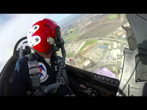 Fly Amongst The Solo Thunder USAF Thunderbirds