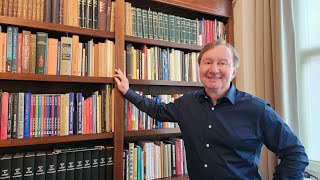 Download lagu The amazing book collection of Dirk Jan ten Geuzendam | A true chess connoisseur mp3