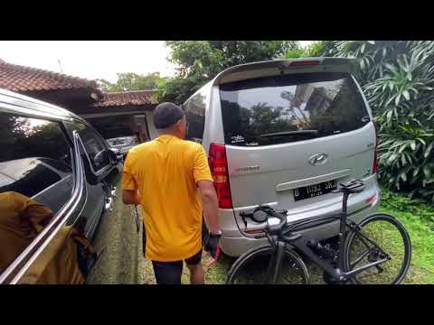 Ikke Nurjanah Penasaran Belajar Yoga setelah Gowes #YOGARIDE #gowes_braderhud