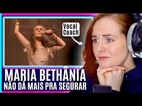 Maria Bethânia is a GODDESS! | Vocal Coach Analysis | Não Dá Mais Pra Segurar Reaction
