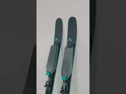 These ski have tracks