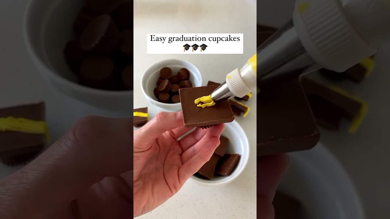 Easy GRADUATION cupcakes #cake #cakedecorating #baking #graduation