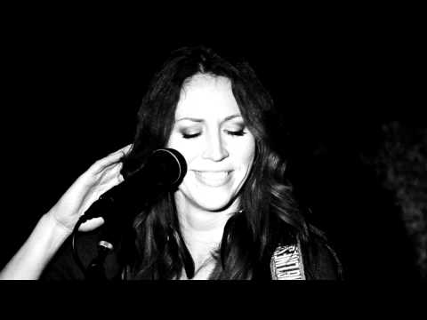 Never Loved A Man - Jenn Grinels (Live in San Diego)