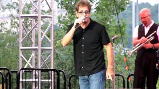 I want a New Drug - Huey Lewis and the News 2012