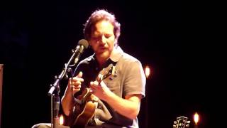 Eddie Vedder - Without You (Aug 27, 2016)