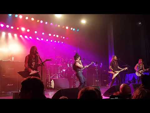 Gene simmons of kiss - i was made for lovin you - live Sydney Australia 2018