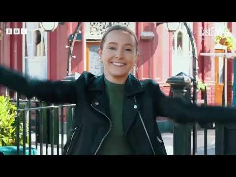 Rose Ayling-Ellis and Lauren Oakley 23/9/2022