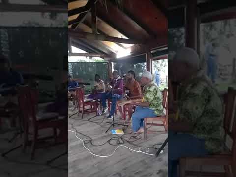 Peni Seniyasi and the Mua i Gau. Voroki au na kemui talanoa