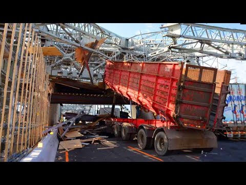 Bad Day at Work VS Truck - Dangerous Truck Crossing Snow and Extremely Bad Roads - Truck Fails 2022