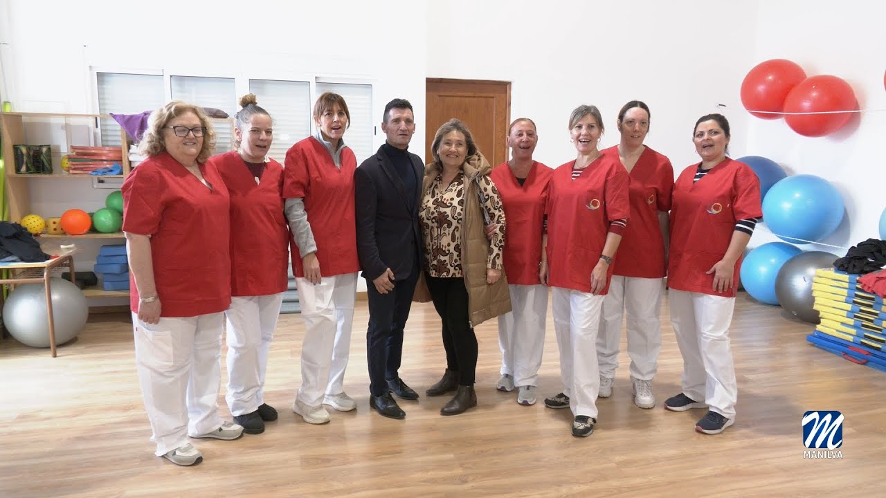 Nuevos uniformes para las trabajadoras del área de Limpieza