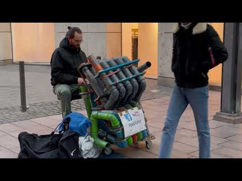 Saarbrücken |🇩🇪| Street Performance - Street Pipe Drummer