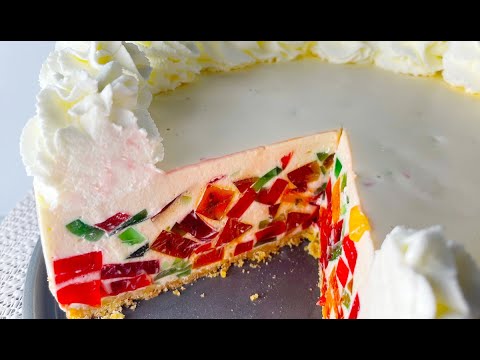 Retro Crown Jewel Jello Cake