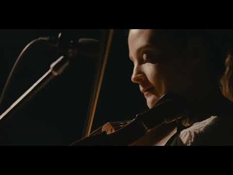 Siúil a Rúin - Séamus & Caoimhe Uí Fhlatharta and Ryan Molloy