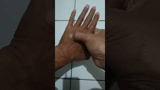 Download lagu 2 titik pijat refleksi meredakan letih lesu kurang semangat mp3