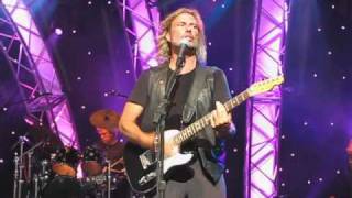 "Nights On Broadway"-Stayin' Alive (Bee Gees Tribute) @ EPCOT 2010