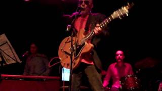 Graham Parker and the Figgs - My Love's Strong