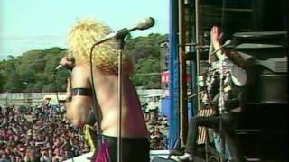 Twisted Sister - It&#39;s Only Rock and Roll (But I Like It) [Reading 1982]