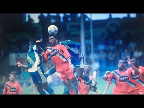 Emelec 2 x 1 El Nacional - (Resumen del partido 3 Marzo 2002)
