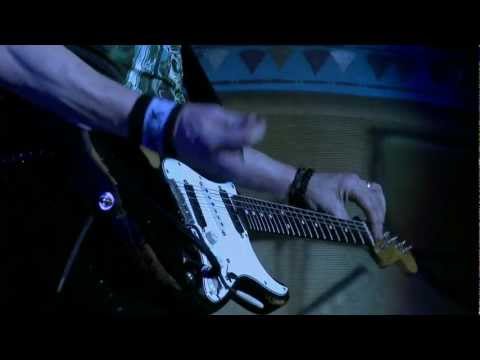 Iron Maiden - Fear Of The Dark [Flight 666 DVD] HD