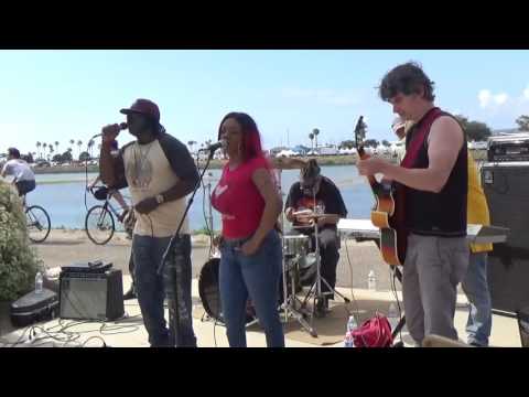 Sankoh (the African Postman) & the Rockaway Kings...live at Robb Field in O.B. San Diego..5/16/16