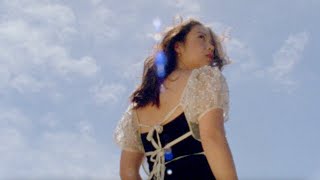 Musik-Video-Miniaturansicht zu Lovesick Songtext von Laufey