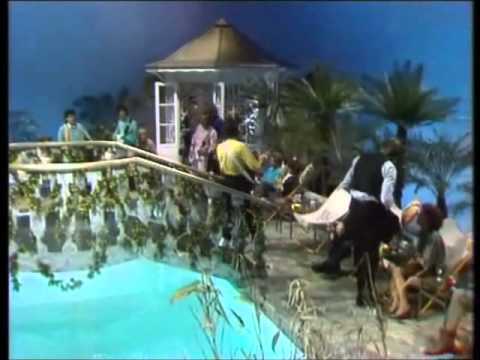 Tommy Seebach-Pyjamas For To.