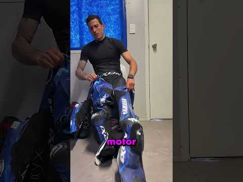 ASÍ VAN AL BAÑO LOS PILOTOS DE MOTO!! 😯