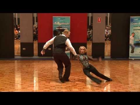 Kyle & Sarah - Classic Routine at Swingtimate 2013
