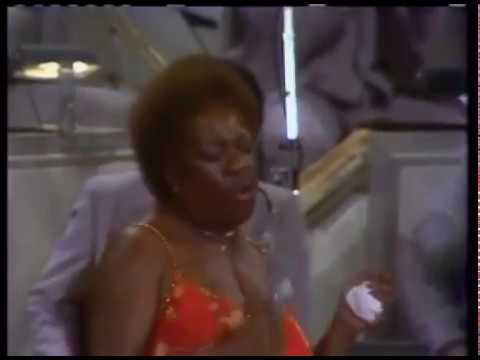 16 Count Basie 1981   At Carnegie Hall   Just Friends with Sarah Vaughan
