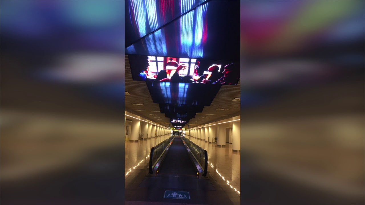 Brussels Airport: 4 LED screens, 30 000 LEDs via Kling-Net Kling-Force